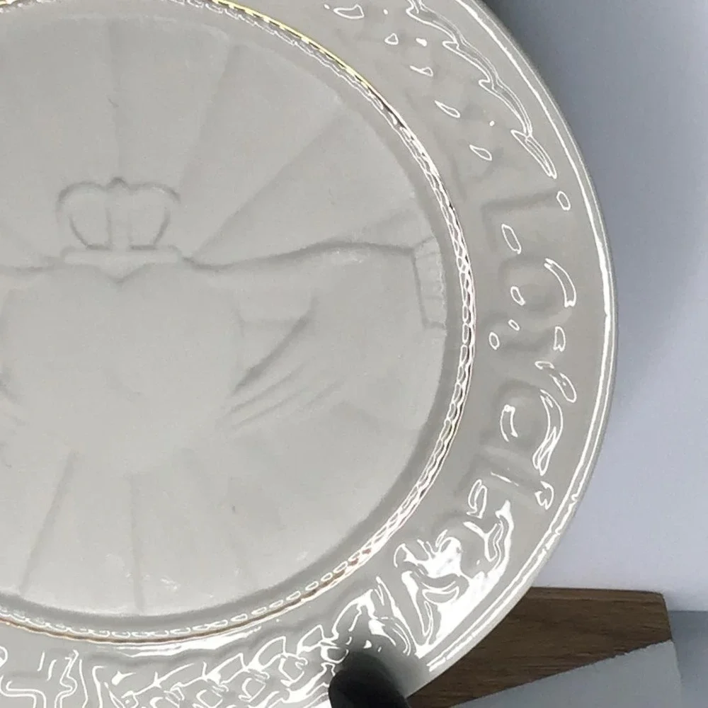 Belleek Irish Claddagh Decorative Plate 9